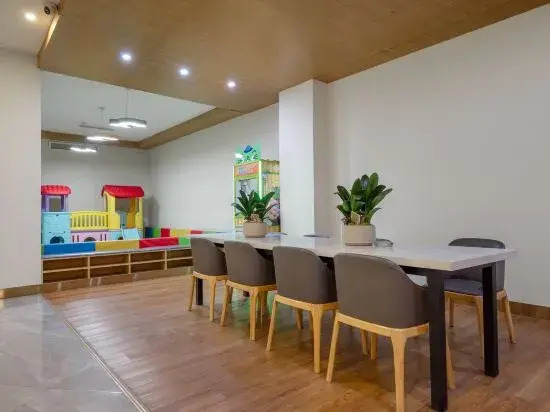 Midi Huayuan Hotel