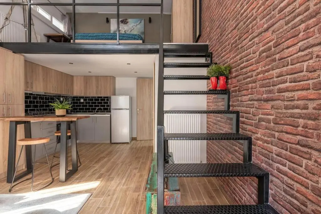Industrial Loft near Seaside W 200Mbps