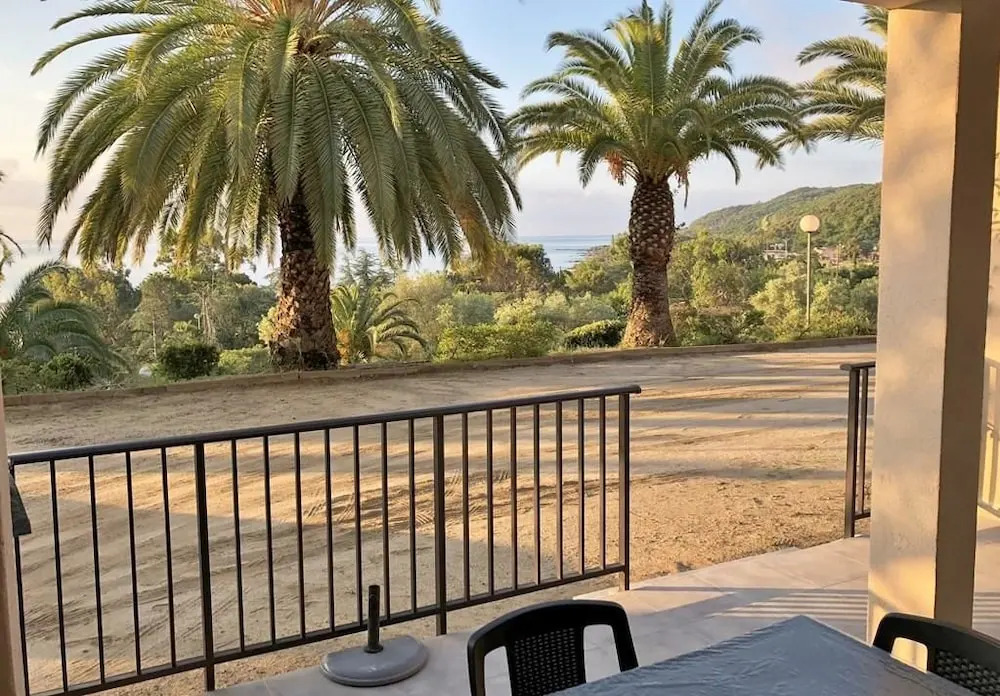 I CARDELLINI 4 - RESIDENCE SWIMMING POOL - BEACH ON FOOT Apartment 1