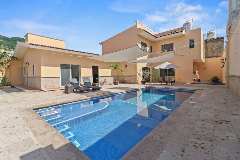 Casa Nacho Hotel by Monyxbnb