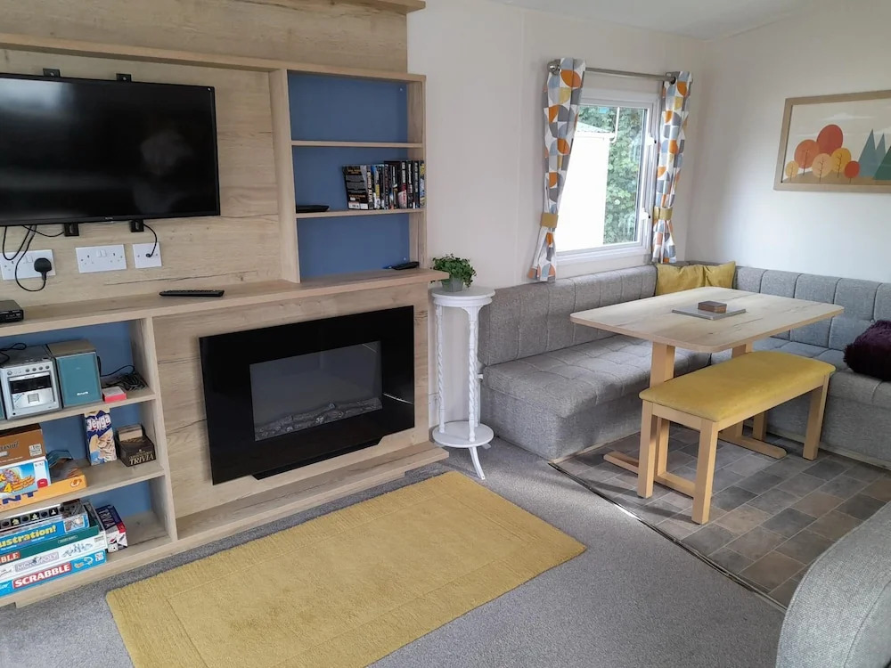 Immaculate 2-bed Static Caravan in Carlisle