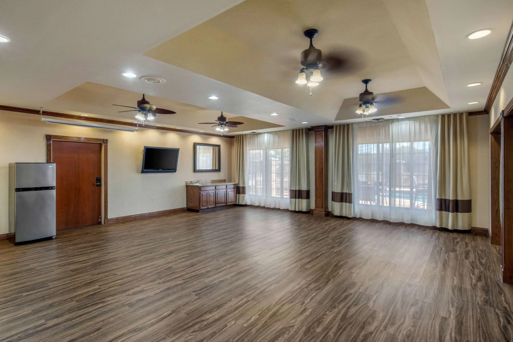 Comfort Suites Marshall