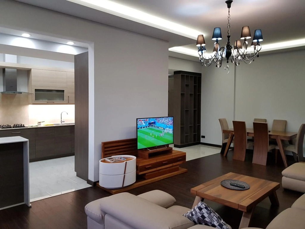 Northern Avenue - Teryan crossroads 3bedroom Modern and comfortable apartment TT666