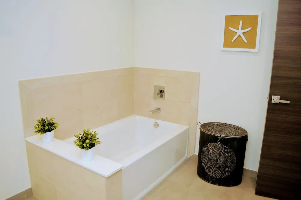 CH Luxury Condos & Studios On The Beach