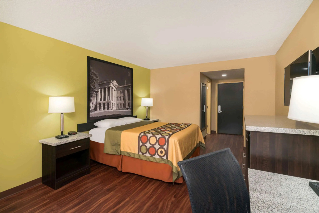Super 8 by Wyndham Raleigh North East