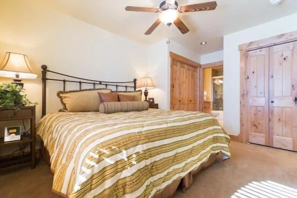 6116 Bear Lodge, Trappeur's Crossing Apartment 2
