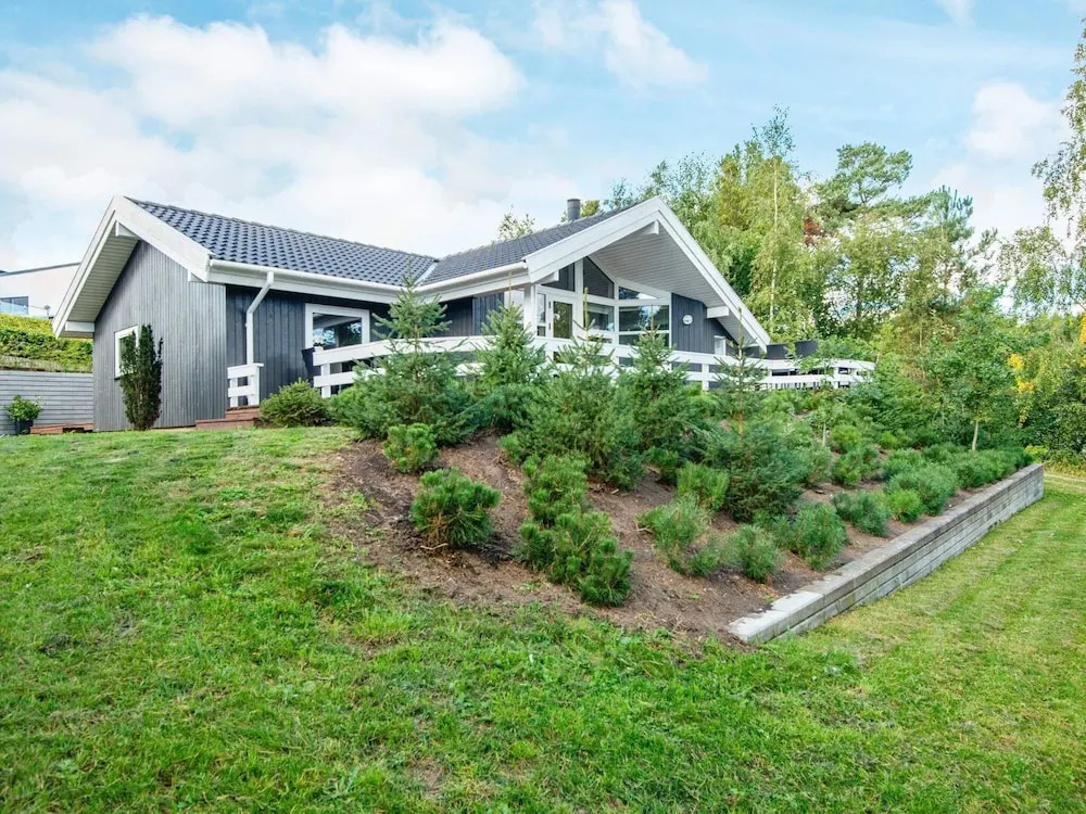 Beautful Holiday Home in Ebeltoft with Sauna