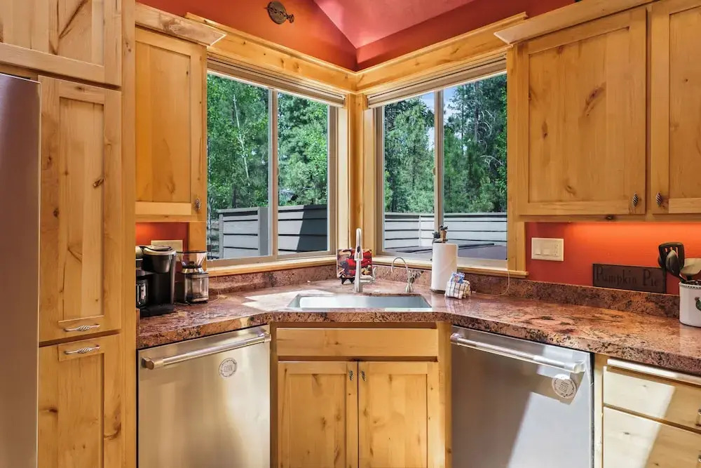 Sunriver Hot Tub Stay With Game Room Near Sharc