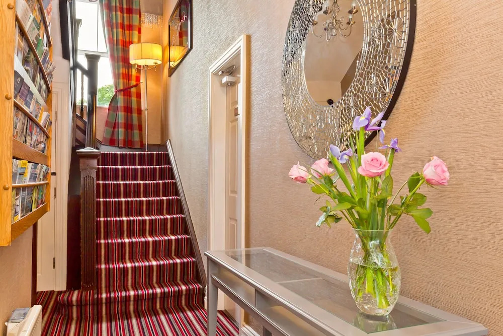 Bowness Bay Suites