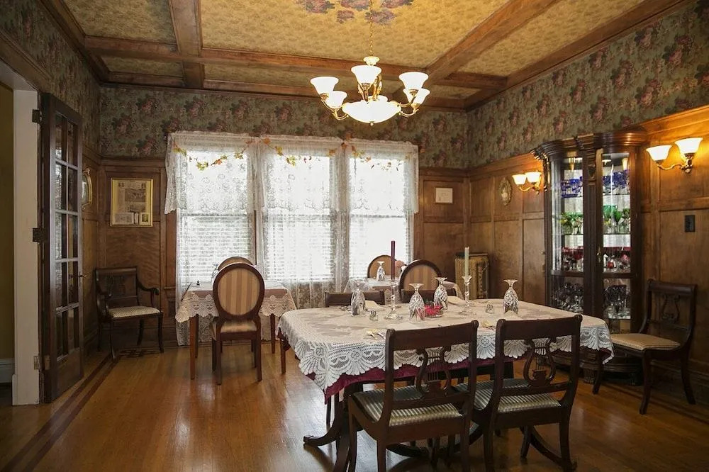 The Inn on Front Street