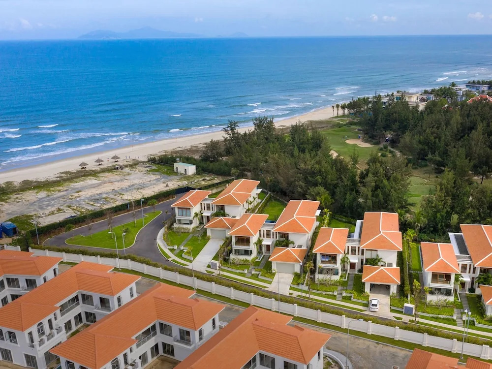 Chula Ocean Boutique Villa