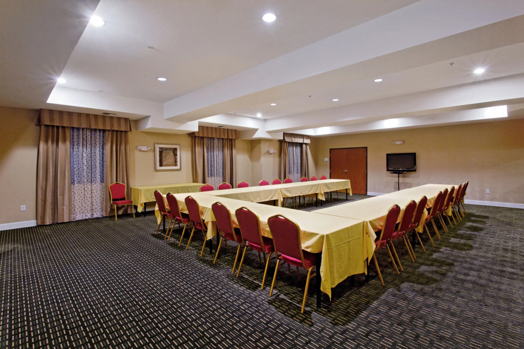 Holiday Inn Express Newport by IHG