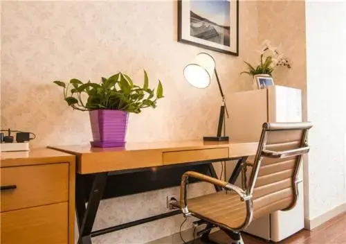 Yilv Sun Theme Hotel Railway Station Branch