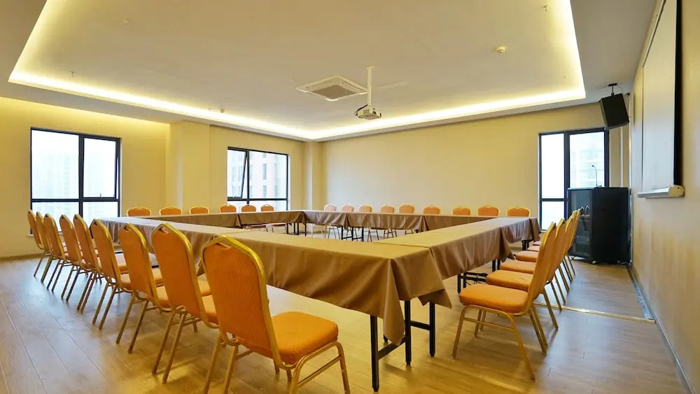 ibis Styles HZ Chaowang Rd