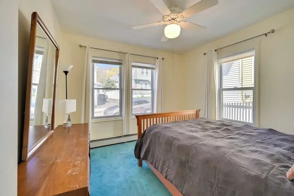 Boston Area Vacation Rental 3 Mi to Airport!
