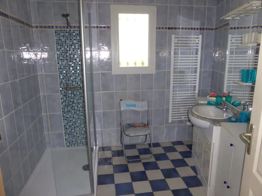 Detached Spacious Villa With Private Heated Pool, 15 km From the Gorges du Verdon