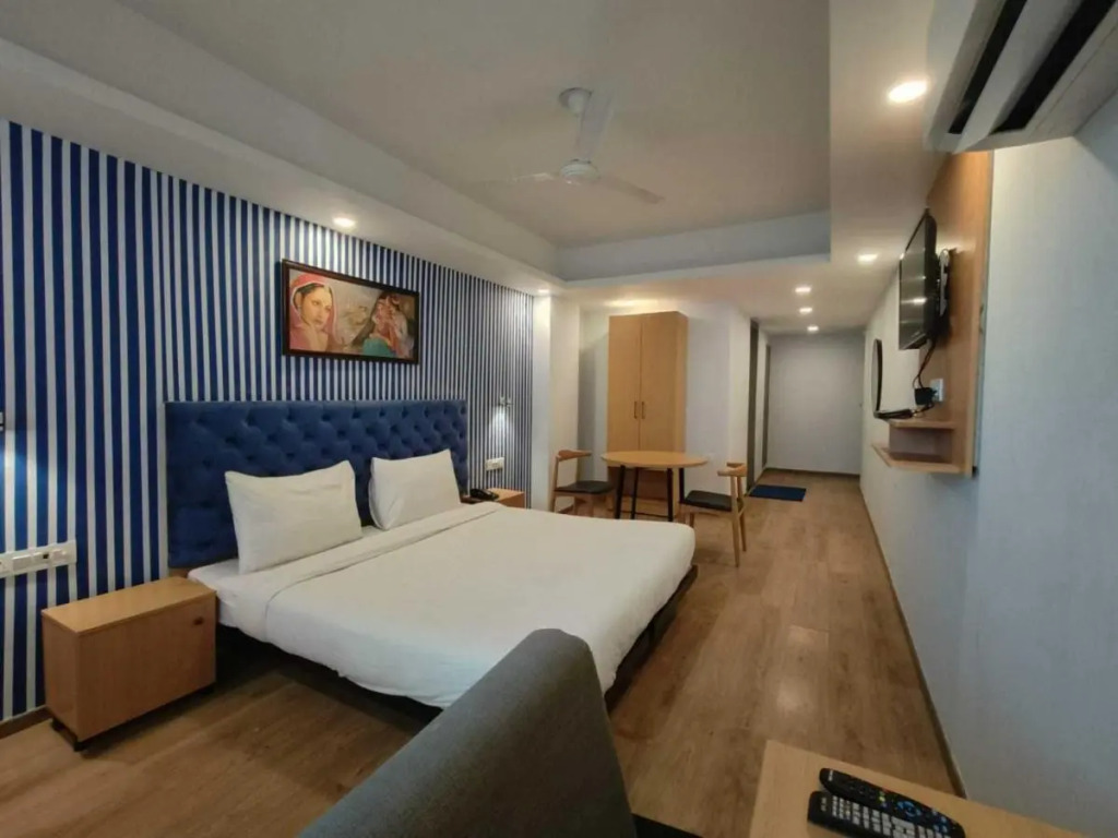 Townhouse Aerosky Grand Near Dwarka Sector 21 Metro Station