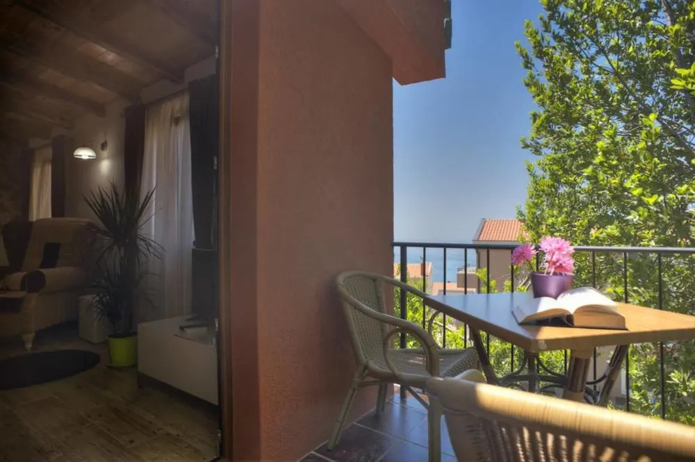 Harmonia Bungalows & Pool