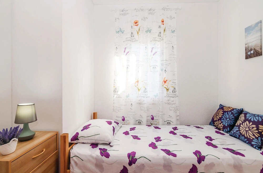 Beautiful Apartment in Vinjerac With 2 Bedrooms and Wifi