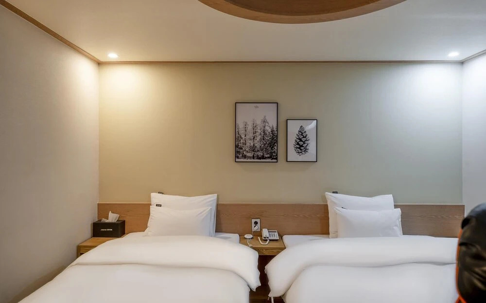 XYM Hotel