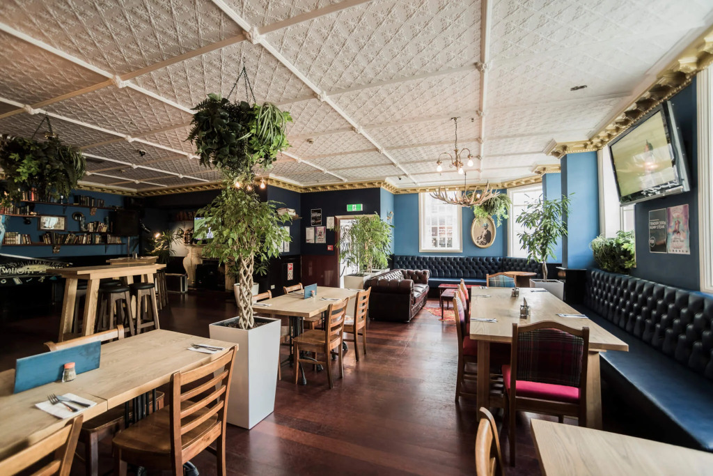 Albion Hotel