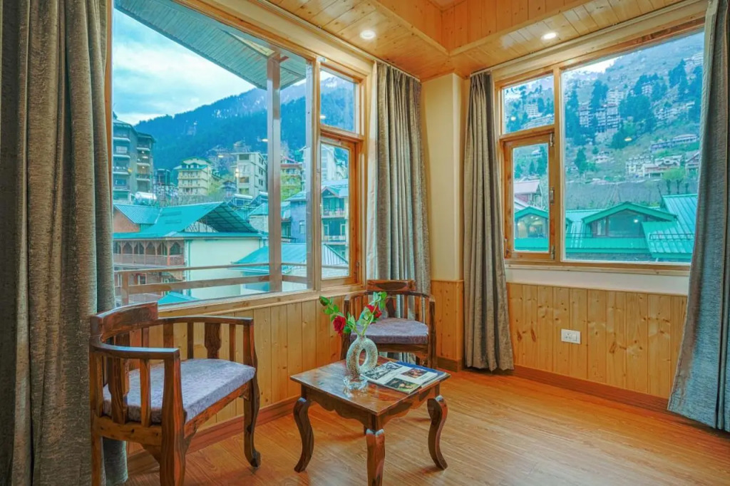Hotel Divine Paradise Manali
