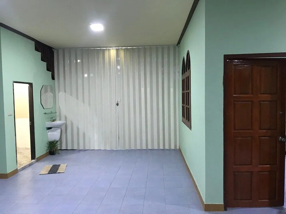BAAN APA ERAWAN Resort