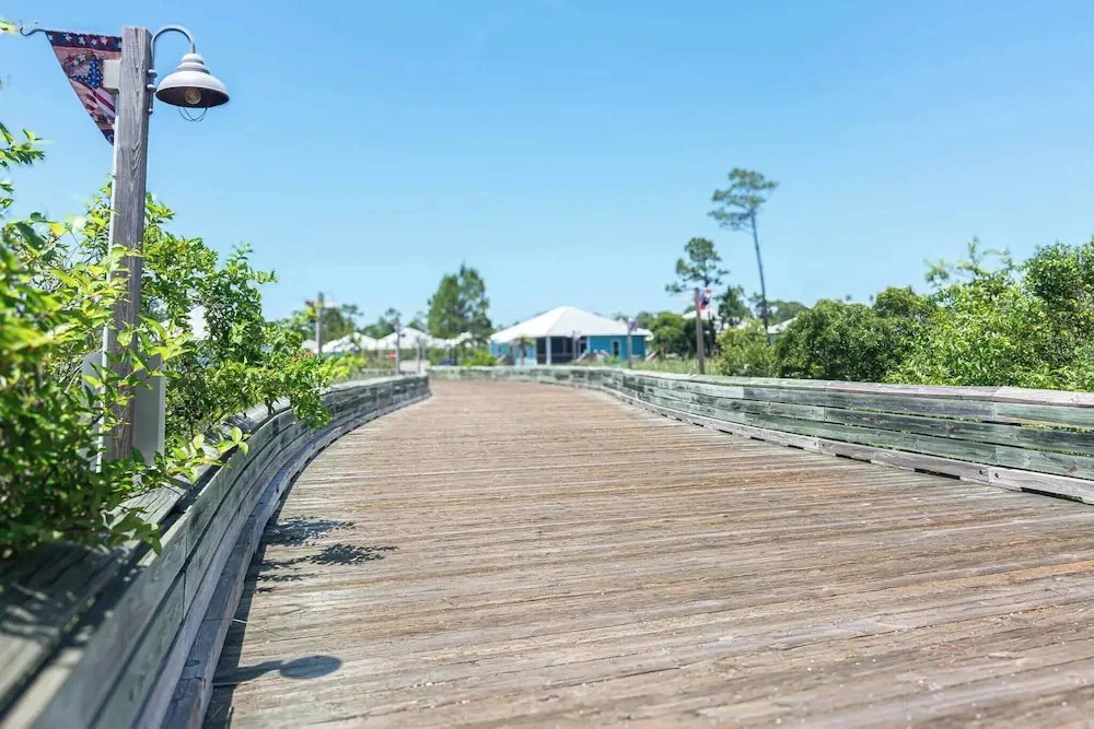 5004 Gulf Shores Family Friendly 2 Pools Beach