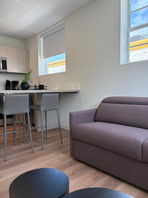 101 Wave Apartment