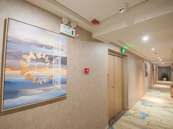 Elong Ruiyun Hotel (Bengbu Carnival Store)