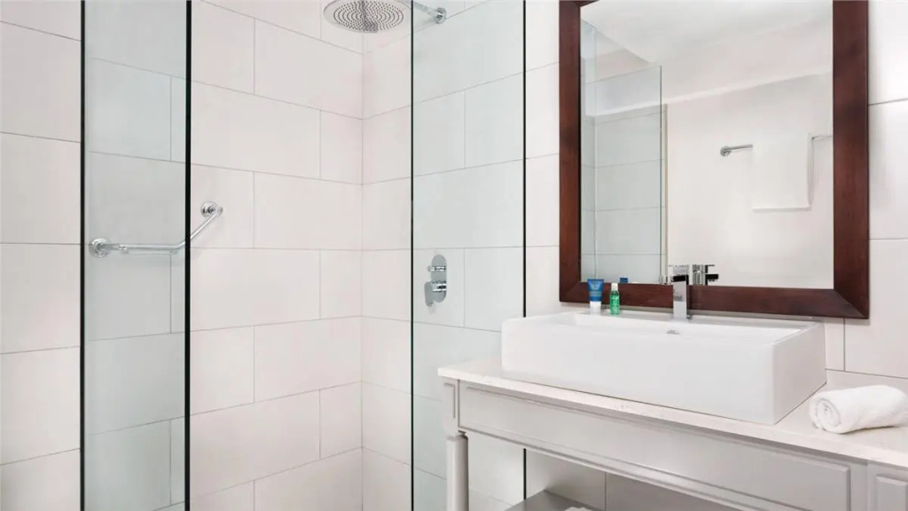 Отель Four Points By Sheraton Arusha