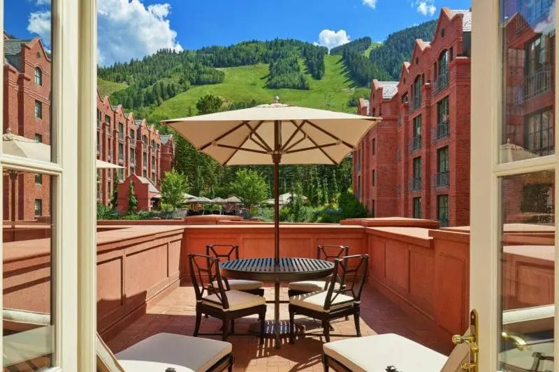 Aspen St Regis Resort Hotel Room With 2 Queens