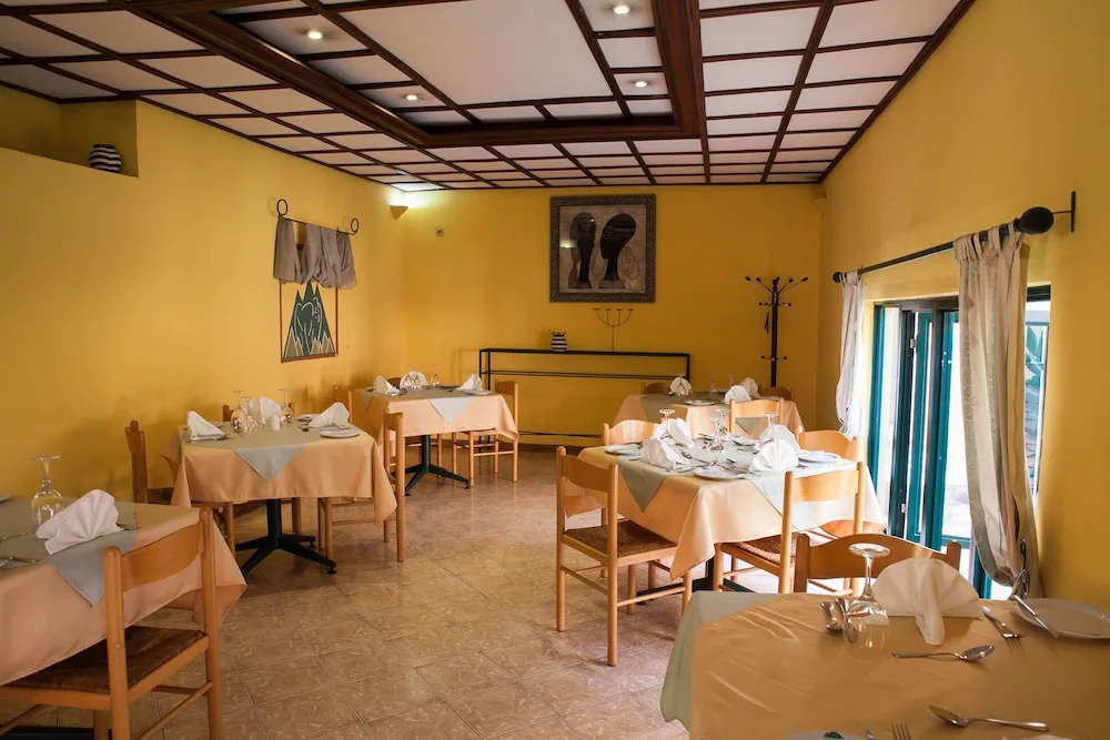 Gorillas City Centre Hotel