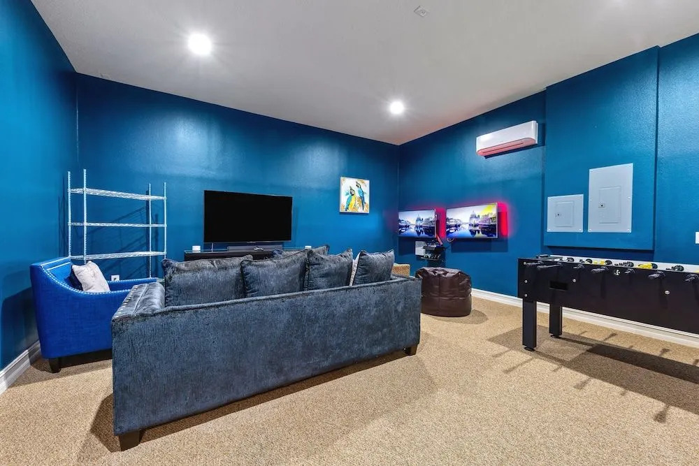 Panoramic Golf Course Views 5 Br home by RedAwning