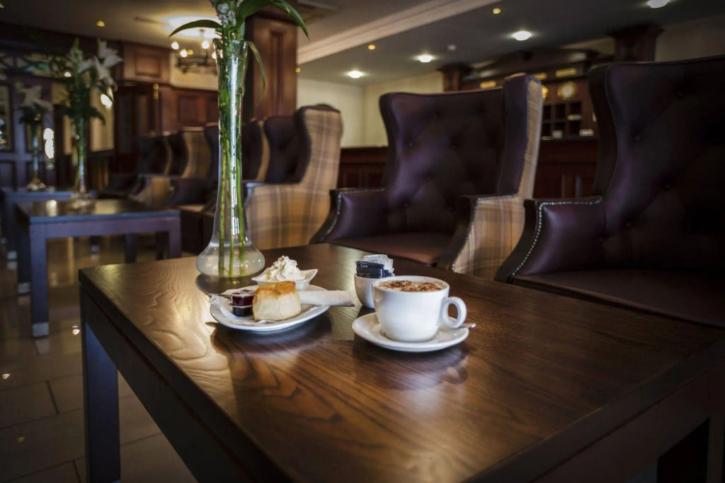 Downings Bay Hotel