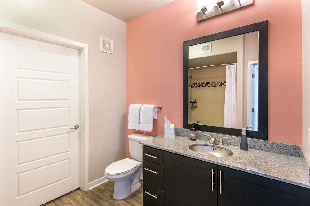 WanderJaunt - Luxe Tempe Apartments
