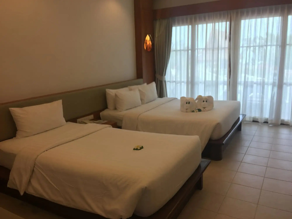 Thai House Beach Resort