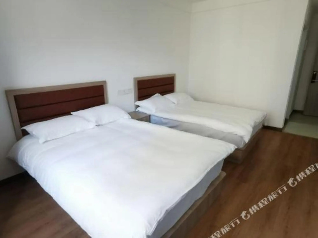 Yijie Hotel