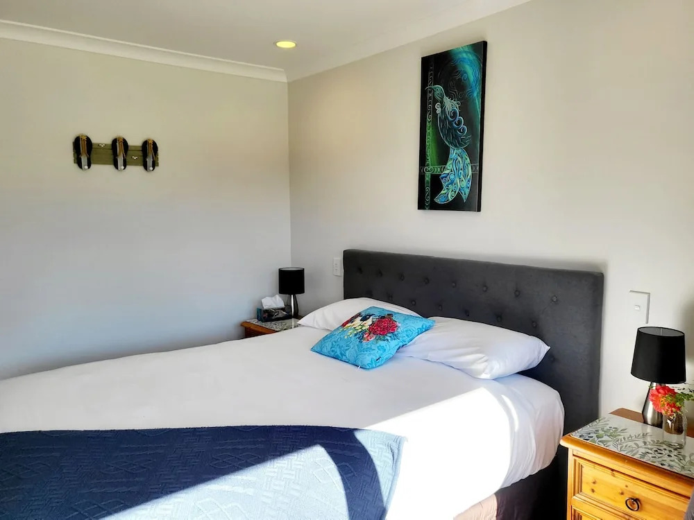Te Mahuru Retreat