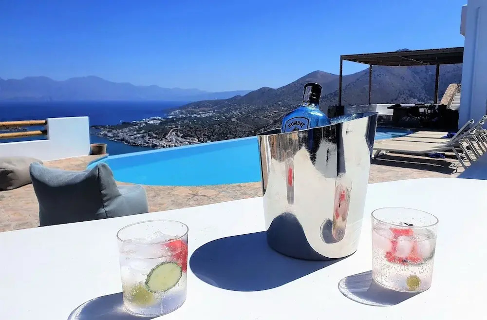 Idyllic Beautiful Villa With Private Heated Infinity Pool Panoramic Views BBQ