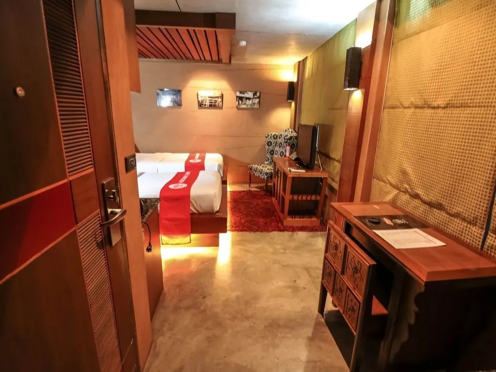 Nida Rooms Khlong Toei le Metro