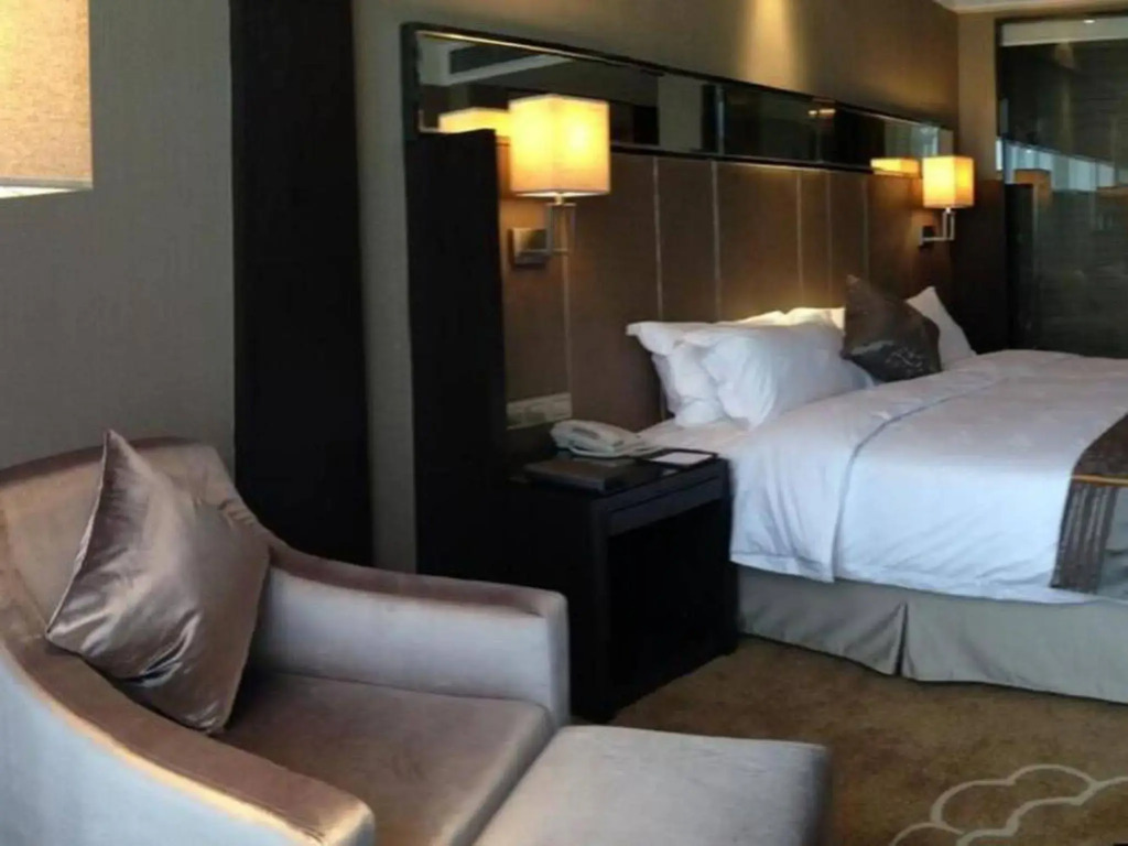 Days Hotel Hualing Wuhan
