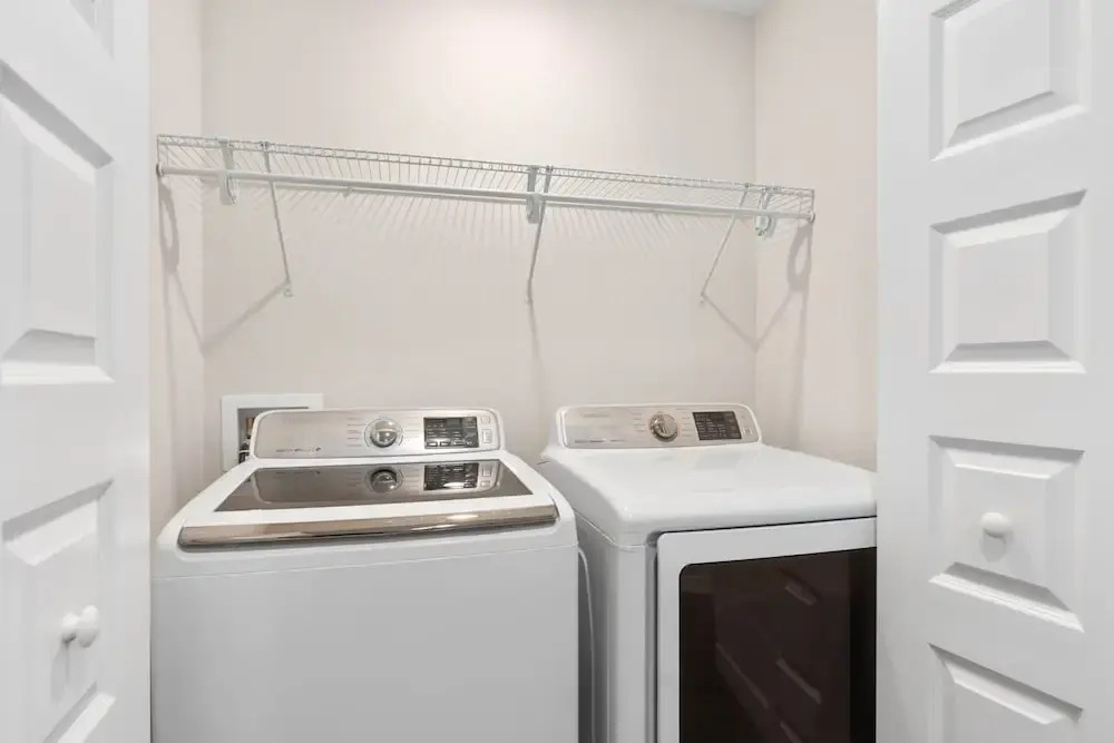 Super Luxe- Sleeps 17 W Designs Near Disney