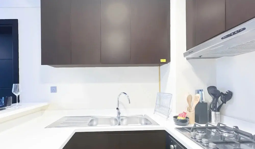 Luxury 2BR in Merano Tower Stunning City Views