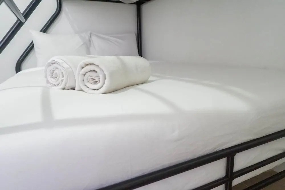 Modern 1BR Apartment at Menara Rungkut