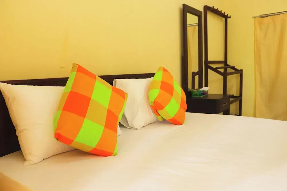 Leon Lakeside Hotel - Kataragama