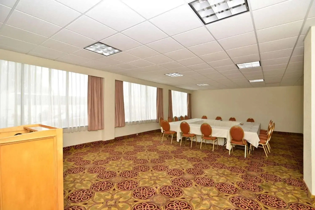 Holiday Inn Express & Suites Washington DC - NoMA by IHG