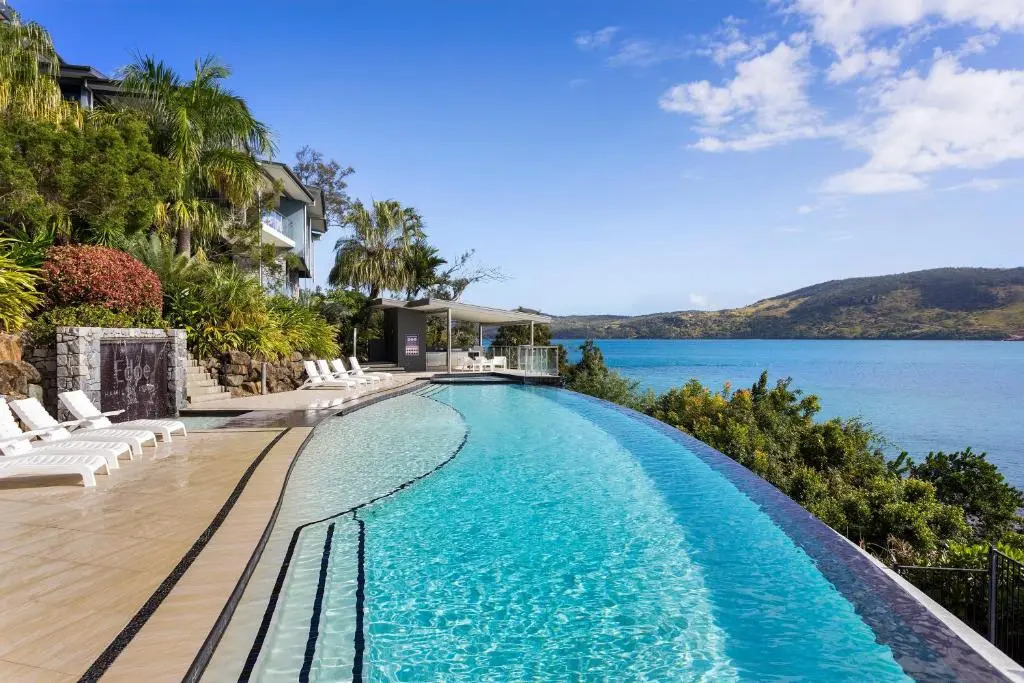Shorelines 23 Hamilton Island 2 Bedroom Ocean View  Near Marina With Golf Buggy