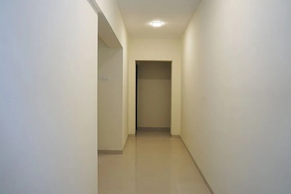 OYO 23670 Hotel Resonare Residency