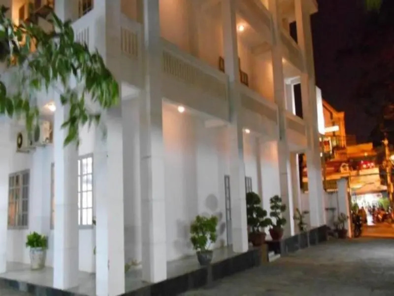 Hoang Yen Hotel